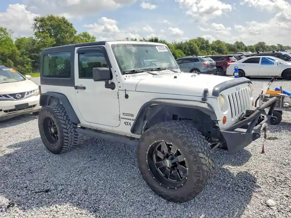 1J4AA2D10BL568065 2011 JEEP WRANGLER-3