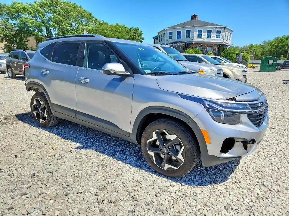 KNDERCAA4S7686073 2025 KIA SELTOS-3