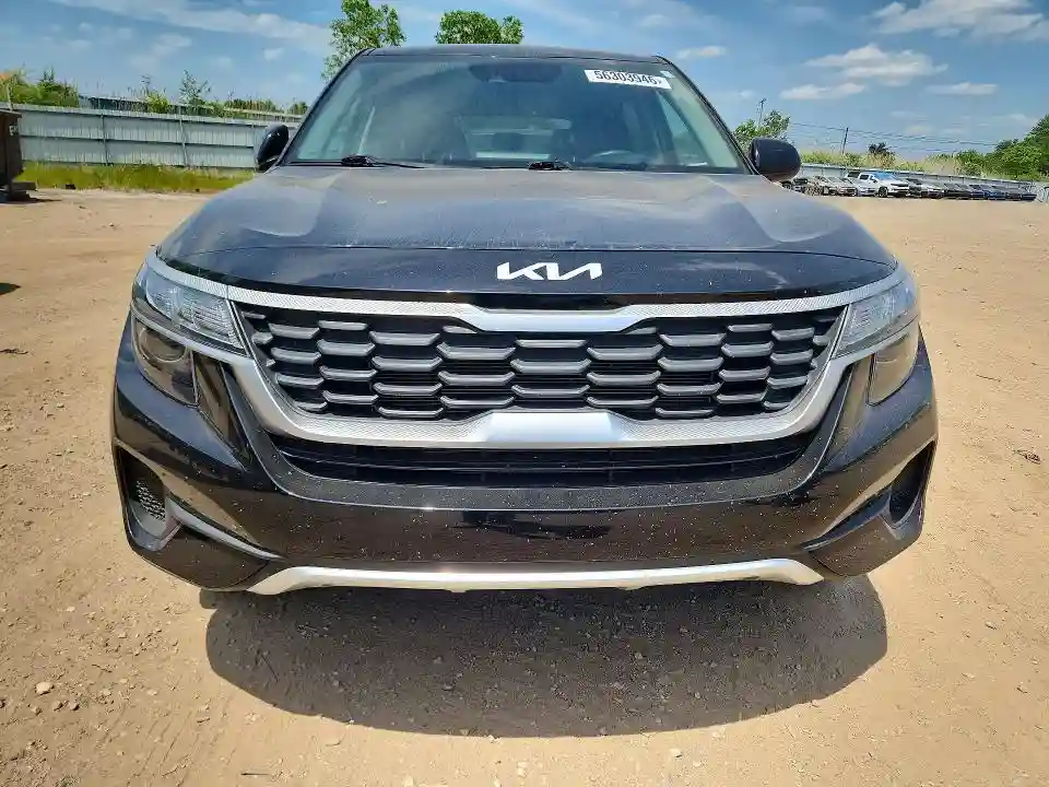 KNDEPCAA4N7319488 2022 KIA SELTOS-4