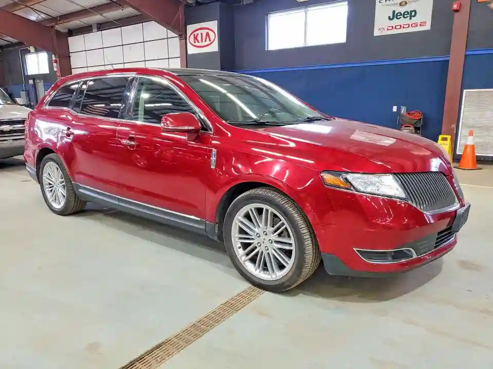 2LMHJ5AT7GBL02674 2016 LINCOLN MKT-3