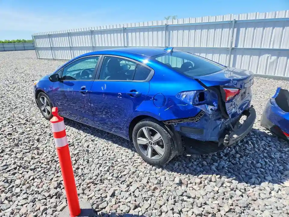 3KPFL4A70JE262615 2018 KIA FORTE-1