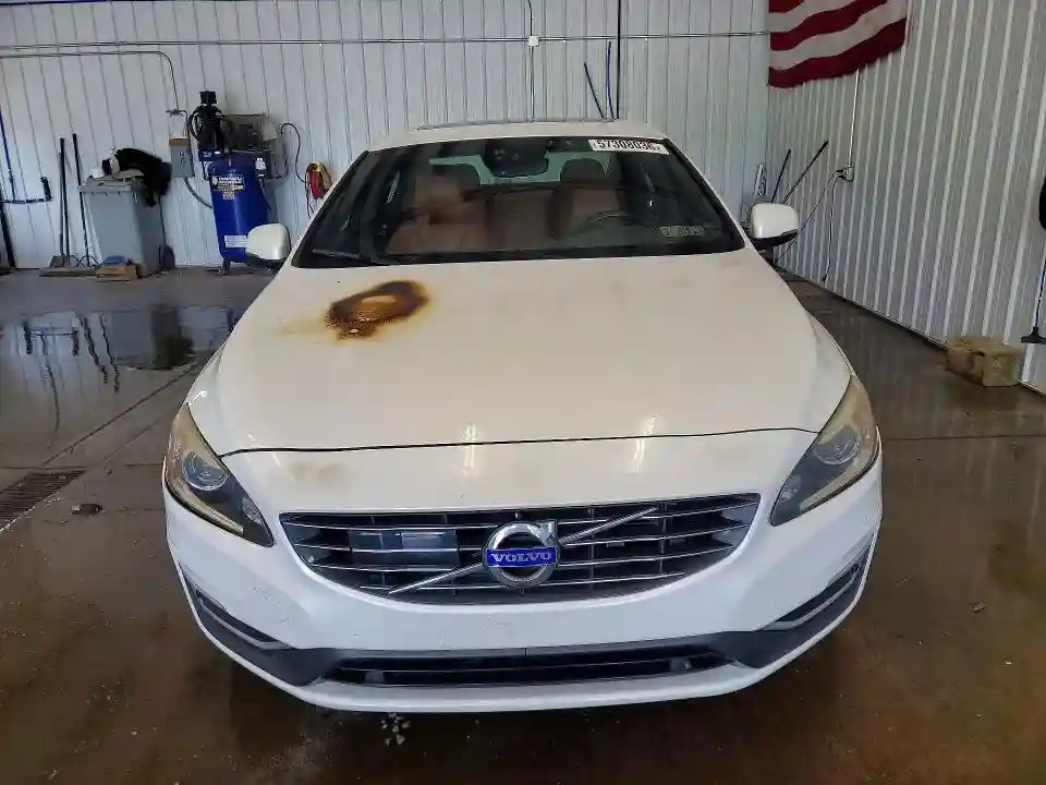 YV149MFM2F2335180 2015 VOLVO S60-4