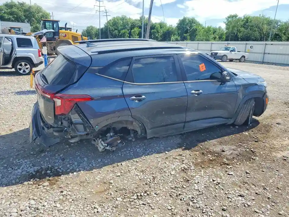 KNDEUCAA1S7795346 2025 KIA SELTOS-2