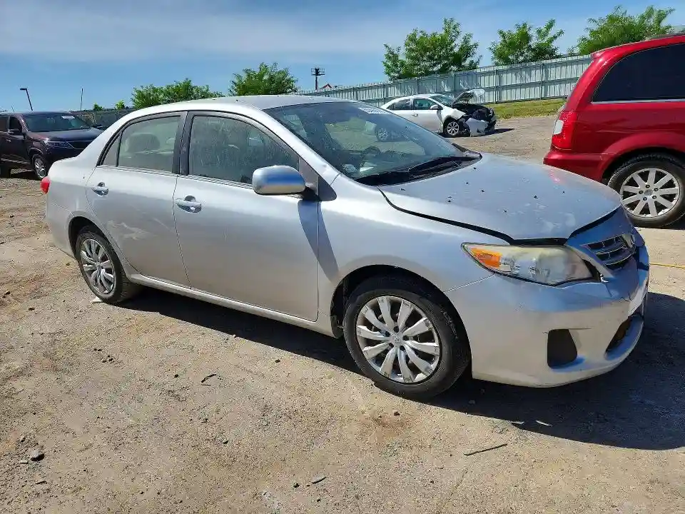 JTDBU4EE4DJ120568 2013 TOYOTA COROLLA-3