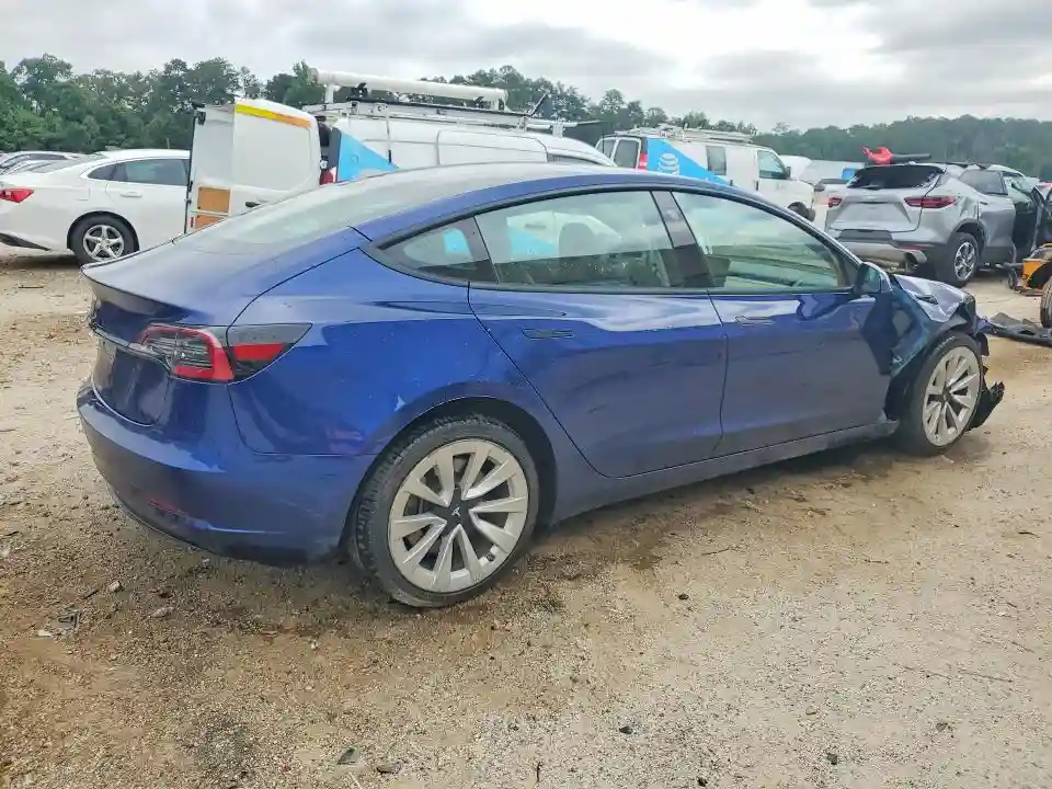5YJ3E1EA7PF433946 2023 TESLA MODEL 3-2