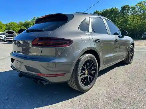 WP1AG2A59JLB62102 2018 PORSCHE MACAN-2