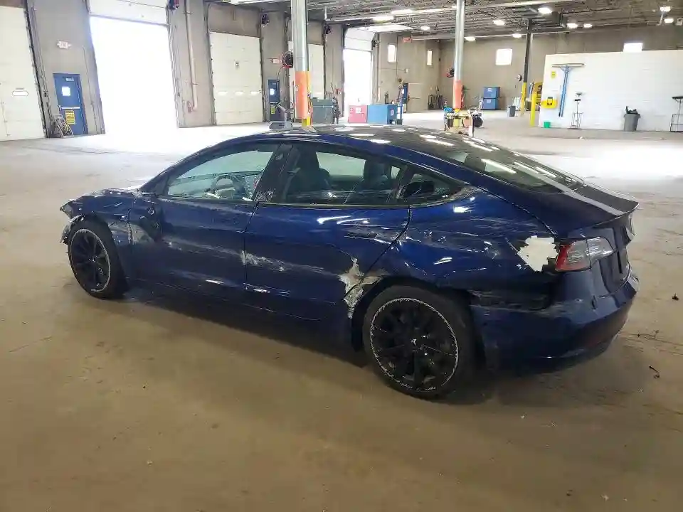 5YJ3E1EAXNF289113 2022 TESLA MODEL 3-1