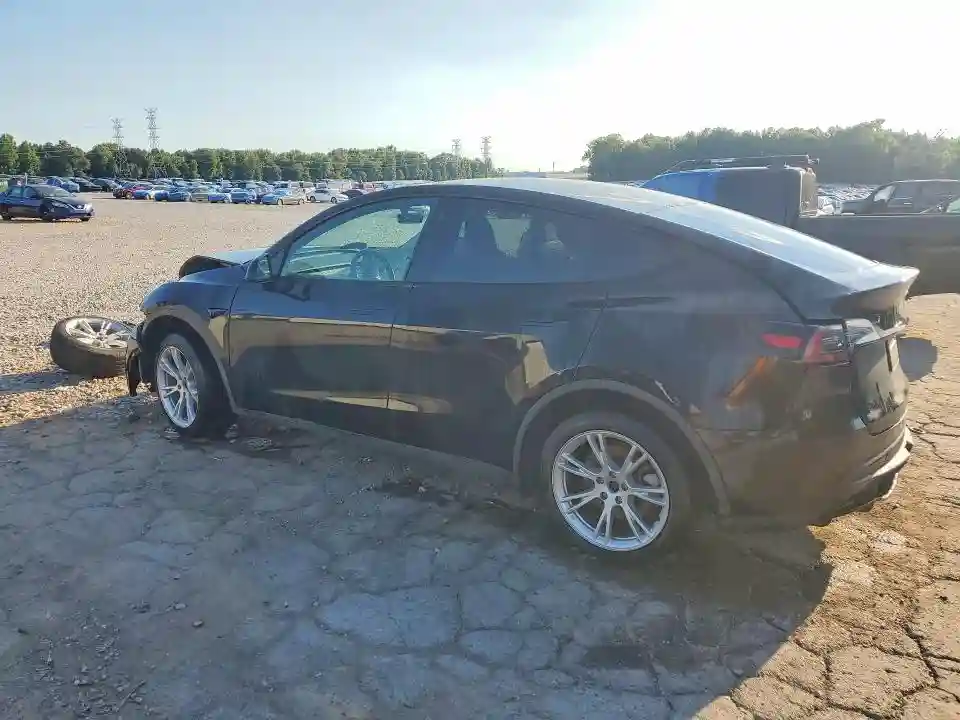 7SAYGDEE6PA058586 2023 TESLA MODEL Y-1
