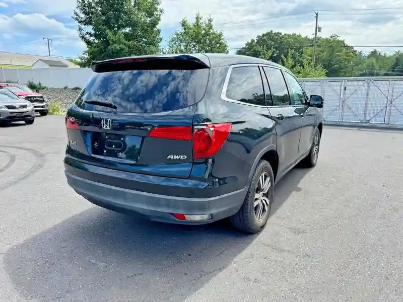 5FNYF6H57JB012590 2018 HONDA PILOT-2