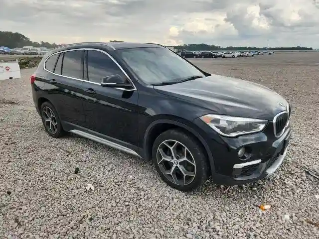 WBXHT3C32H5F74315 2017 BMW X1-3