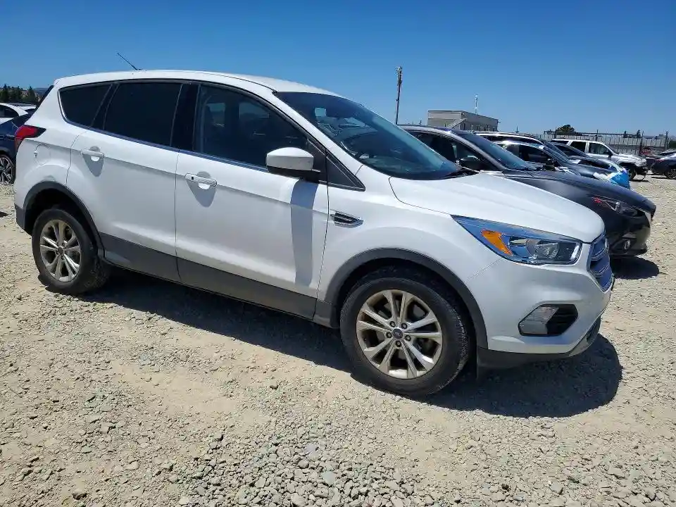 1FMCU9G91KUB66237 2019 FORD ESCAPE-3