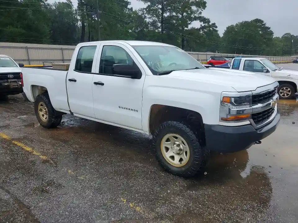 1GCVKNEC9HZ284395 2017 CHEVROLET SILVERADO-3