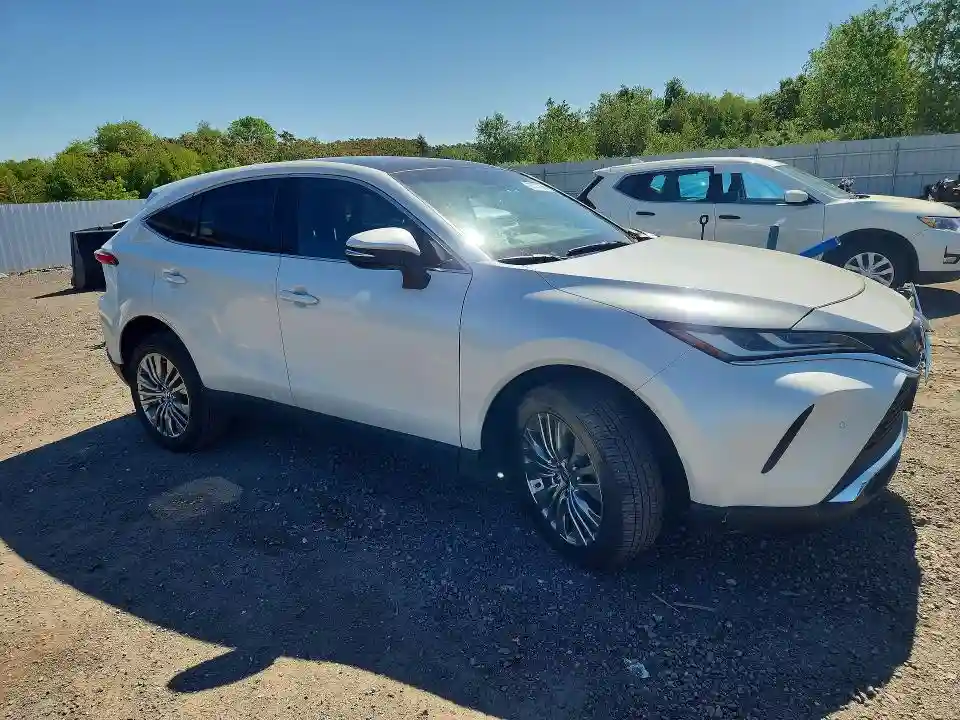 JTEAAAAH2PJ133855 2023 TOYOTA VENZA-3