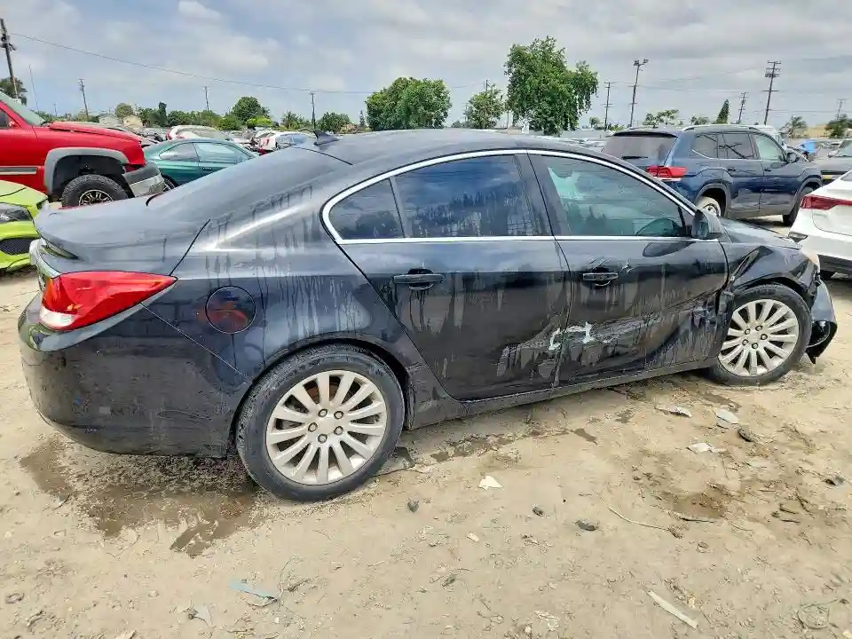W04GU5GC6B1038145 2011 BUICK REGAL-2