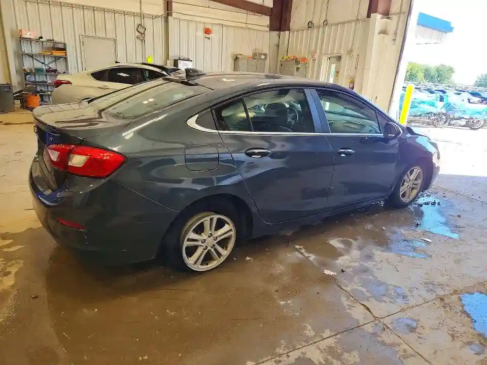 1G1BE5SM7H7281085 2017 CHEVROLET CRUZE-2