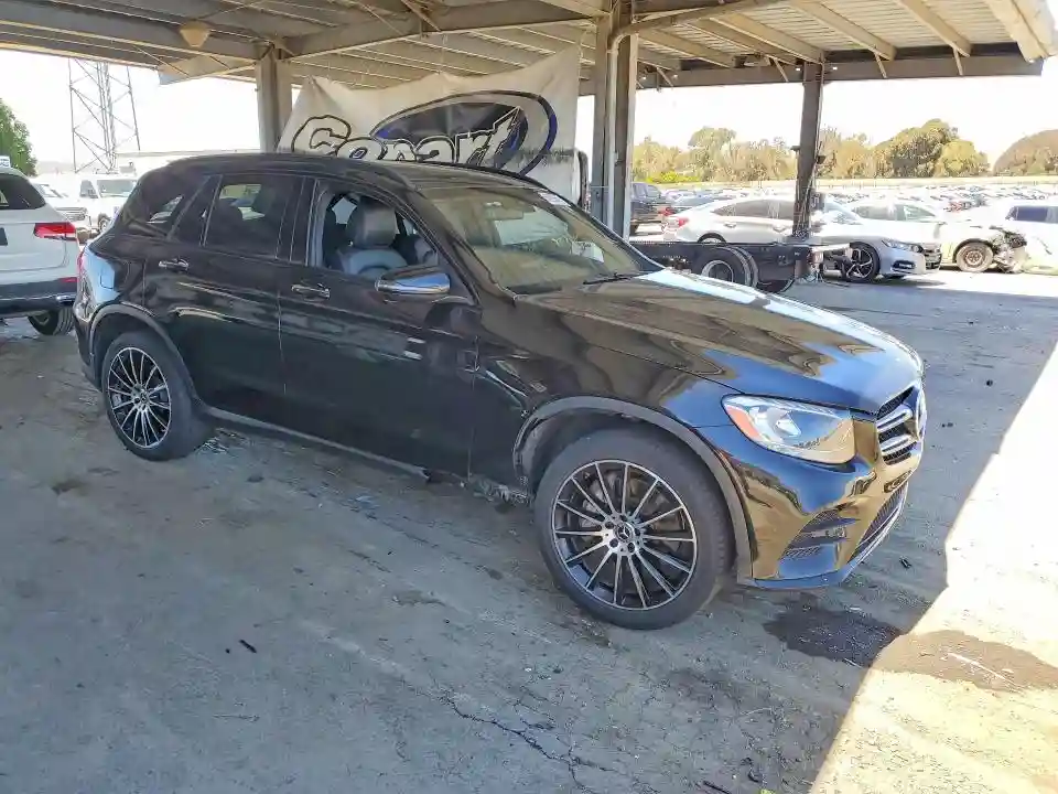 WDC0G4JB1JV023000 2018 MERCEDES-BENZ GLC-CLASS-3