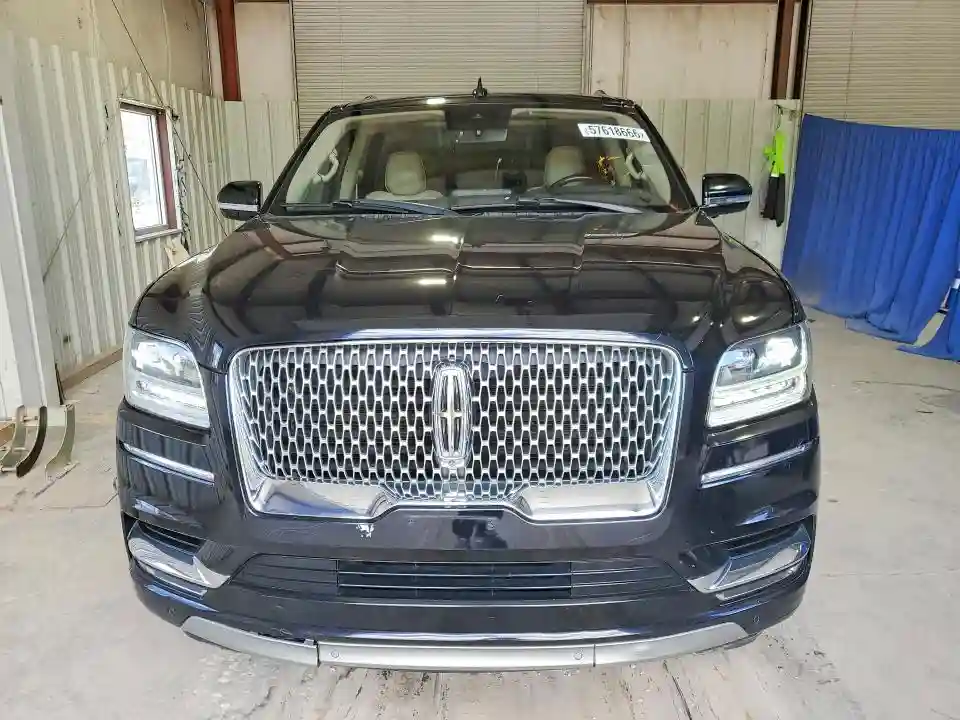 5LMJJ3LT5KEL11740 2019 LINCOLN NAVIGATOR-4