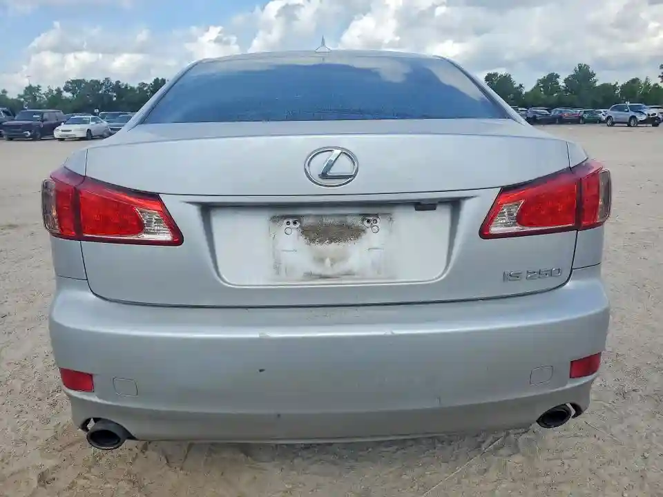 JTHBF5C24B5137299 2011 LEXUS IS-5
