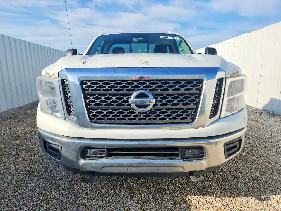 1N6AA1RP5JN504360 2018 NISSAN TITAN-4