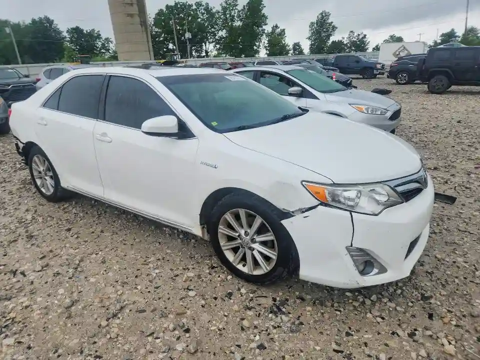 4T1BD1FK7EU131689 2014 TOYOTA CAMRY SOLA-3