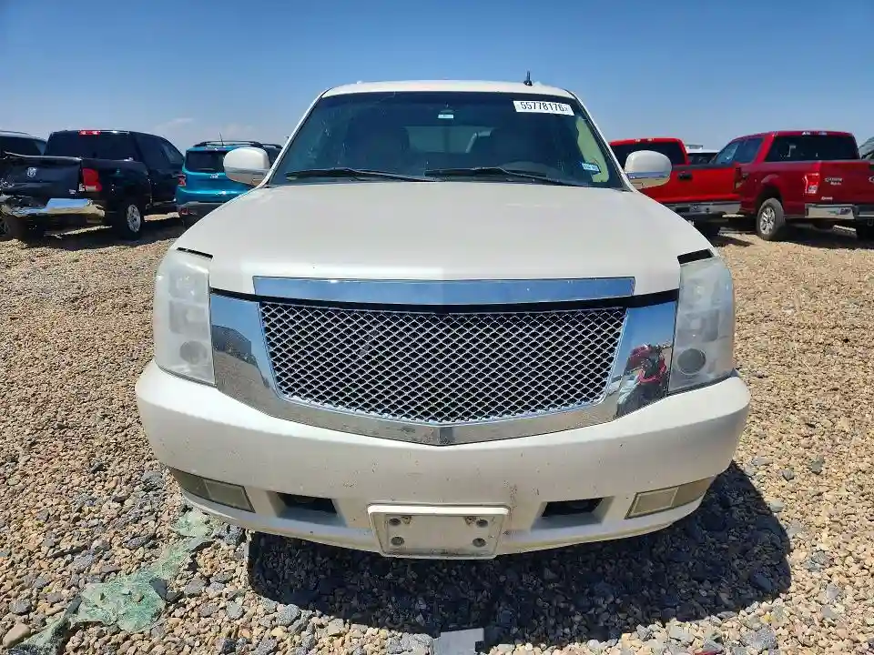 1GYS3BEF4BR157905 2011 CADILLAC ESCALADE-4