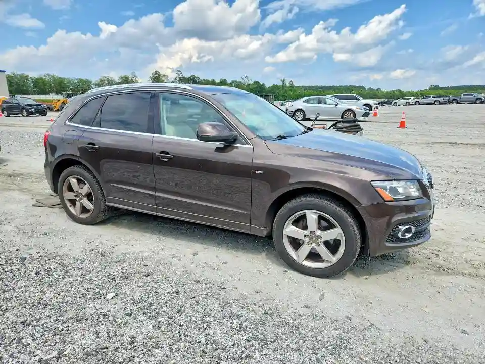 WA1DKAFP4BA004551 2011 AUDI Q5-3