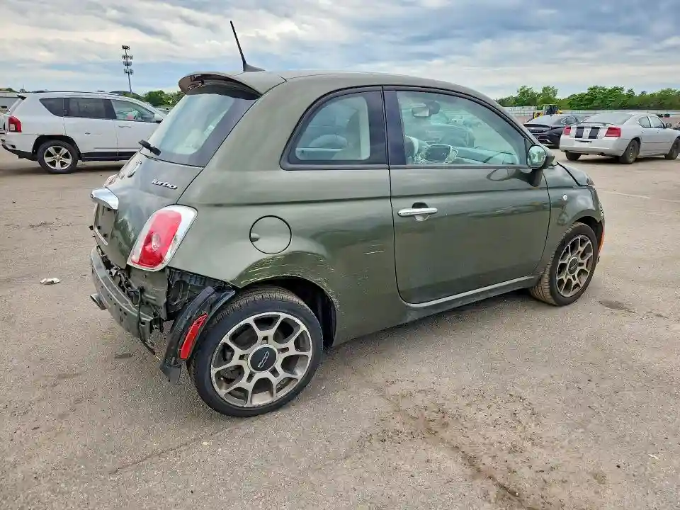 3C3CFFKH9JT377887 2018 FIAT 500-2