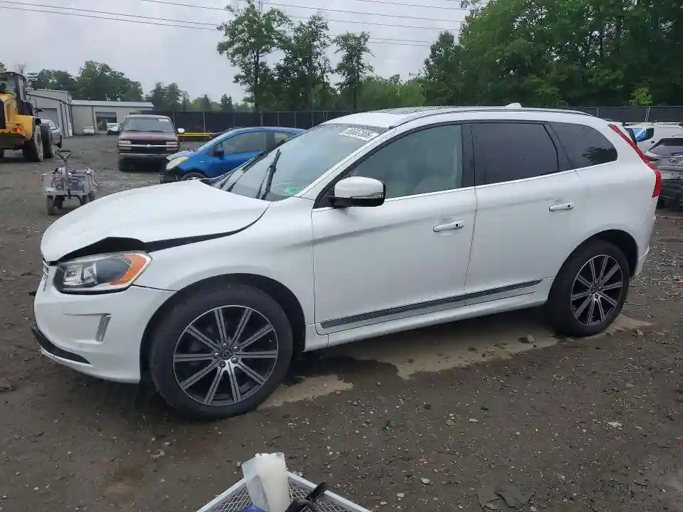YV449MRU4H2126329 2017 VOLVO XC60-0