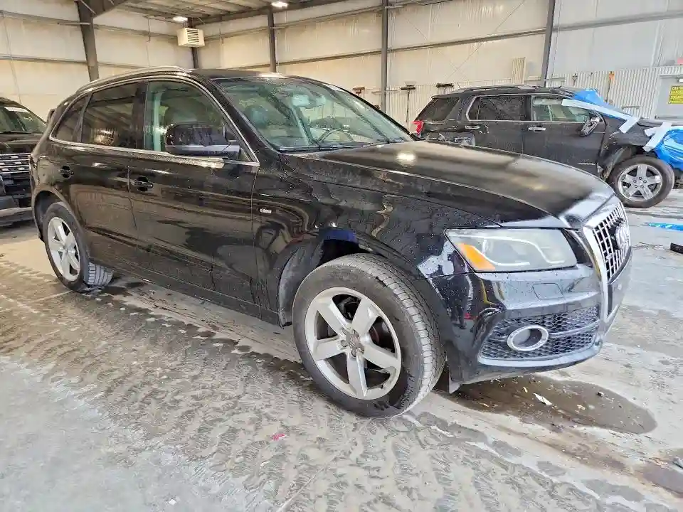 WA1DKAFP0BA076931 2011 AUDI Q5-3
