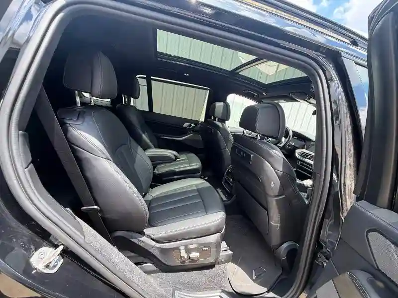 5UXCX6C08N9J82409 2022 BMW X7-5