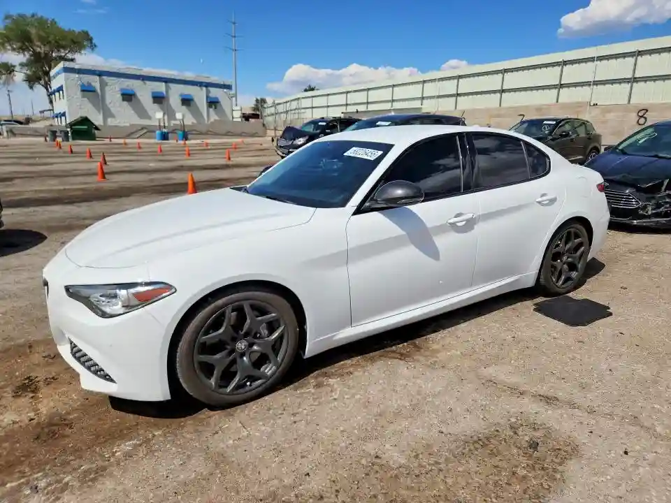 ZARFAMAN5M7646355 2021 ALFA ROMEO GIULIA-0