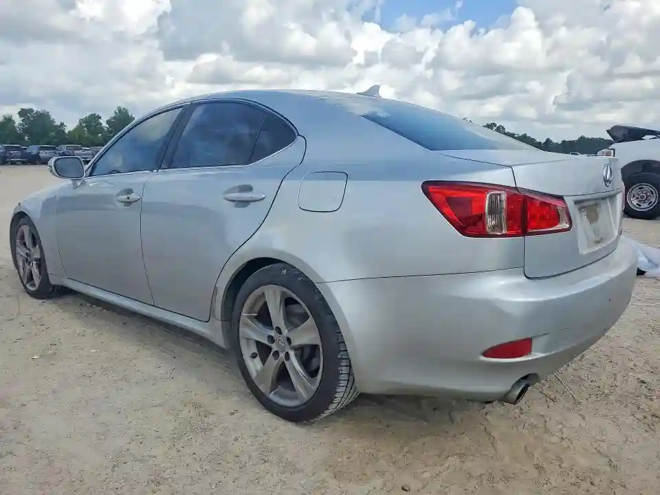 JTHBF5C24B5137299 2011 LEXUS IS-1
