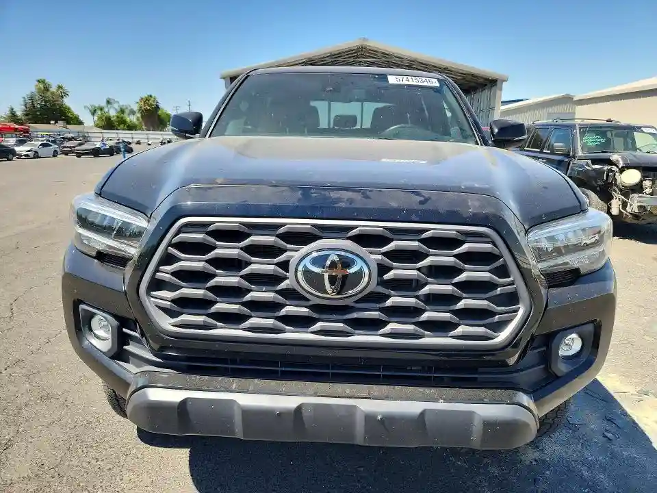 3TMCZ5AN0NM495864 2022 TOYOTA TACOMA-4