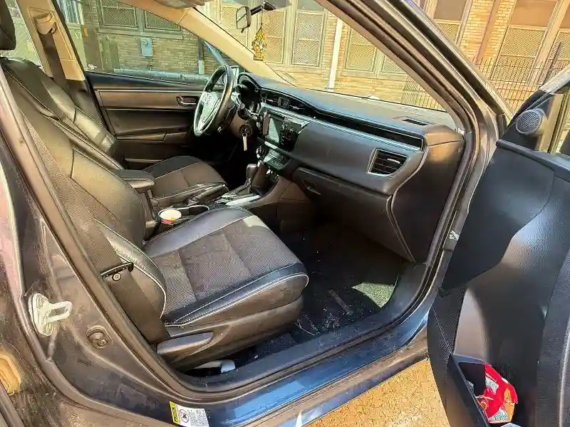 2T1BURHE3FC415667 2015 TOYOTA COROLLA-4