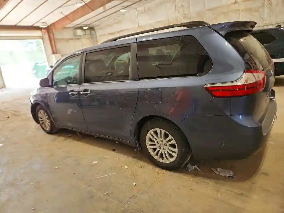 5TDYZ3DC4HS809525 2017 TOYOTA SIENNA-1