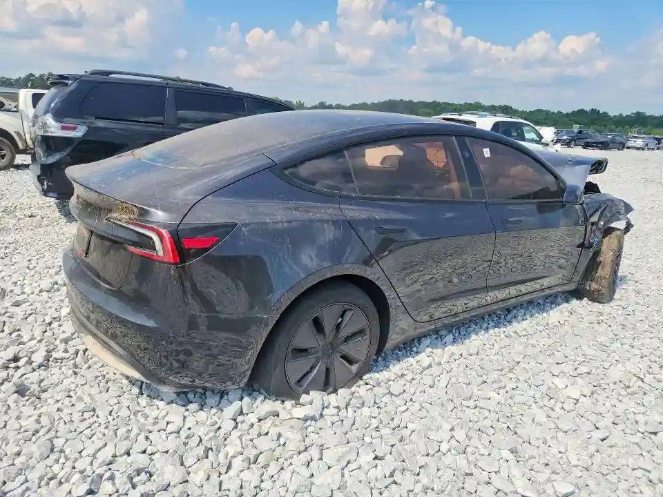 5YJ3E1EA2SF058766 2025 TESLA MODEL 3-2