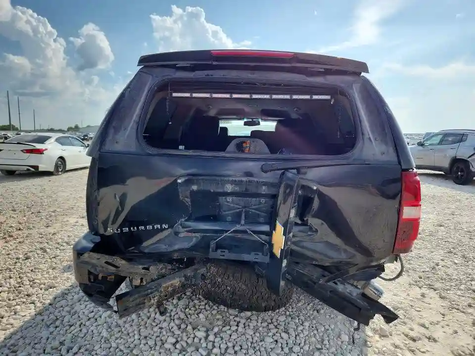 1GNSCHE06DR377321 2013 CHEVROLET SUBURBAN-5