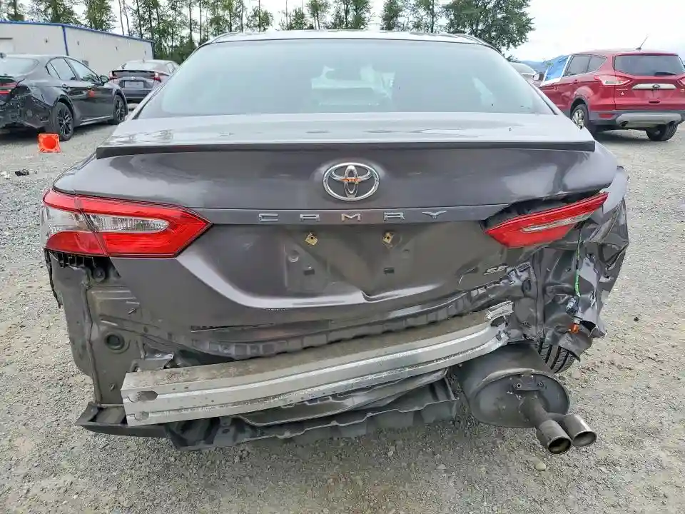 4T1B11HK4JU150328 2018 TOYOTA CAMRY-5
