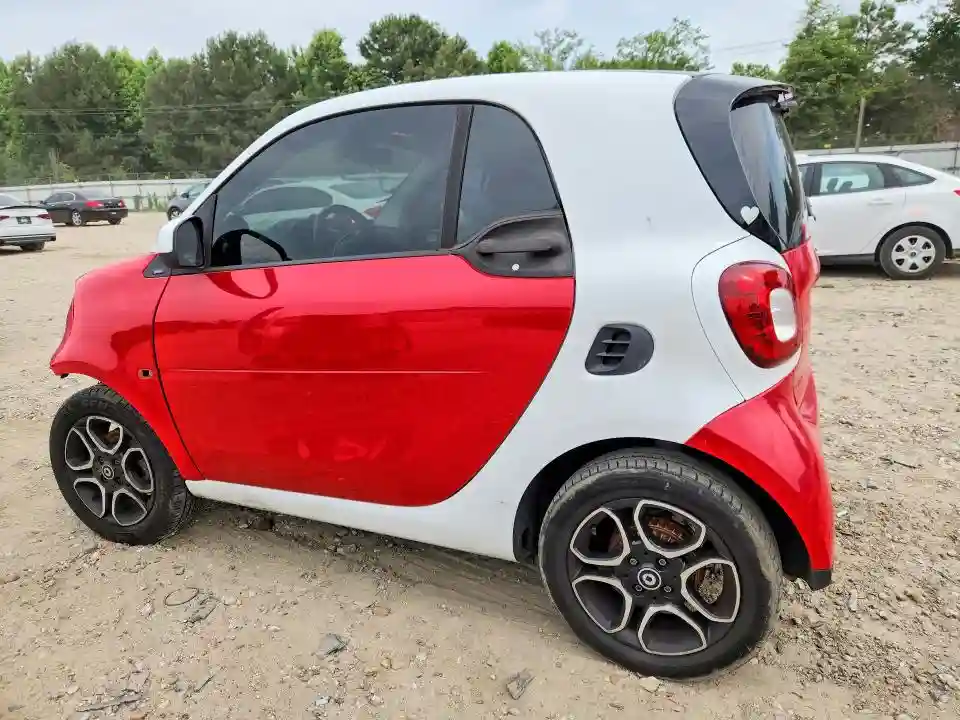 WMEFJ5DA2HK205604 2017 SMART FORTWO-1