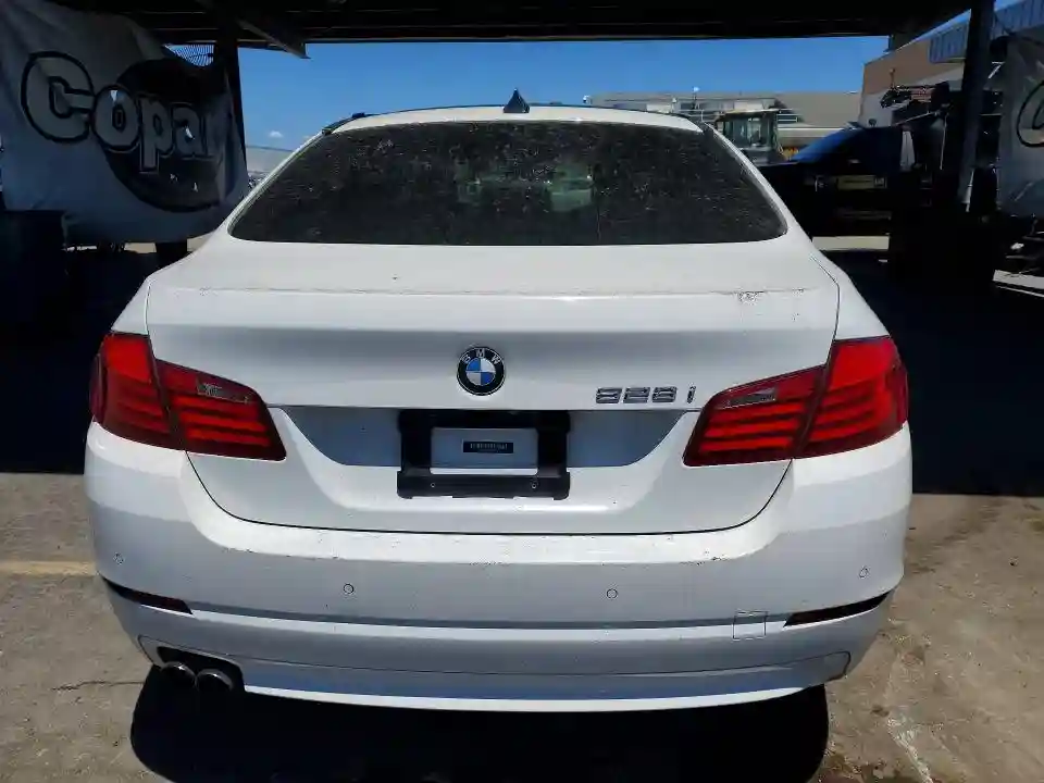 WBAXG5C52DD230181 2013 BMW 5 SERIES-5