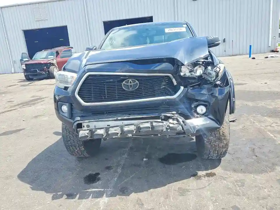 5TFCZ5AN7HX076943 2017 TOYOTA TACOMA-4