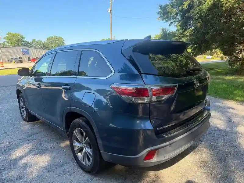 5TDKKRFH8ES011210 2014 TOYOTA HIGHLANDER-2