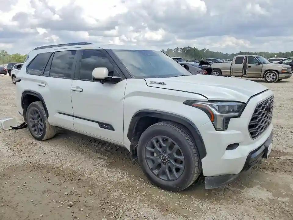 7SVAAABA3RX041259 2024 TOYOTA SEQUOIA CA-3