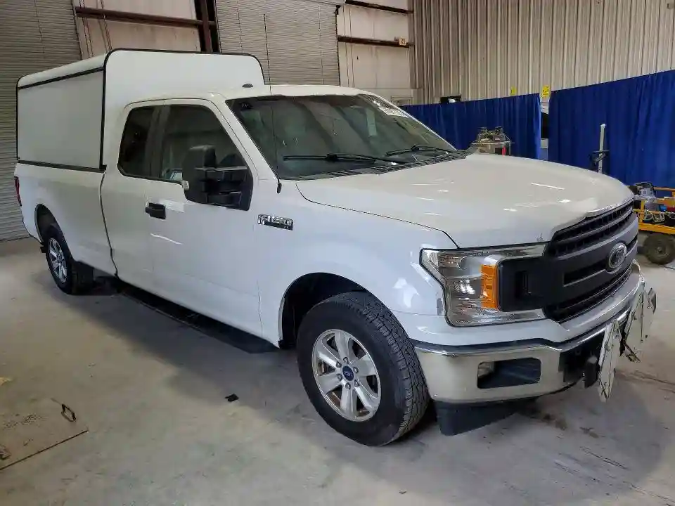 1FTEX1C58JKC77967 2018 FORD F150-3