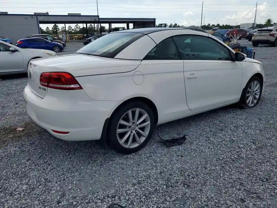 WVWBW8AH3DV007611 2013 VOLKSWAGEN EOS-2