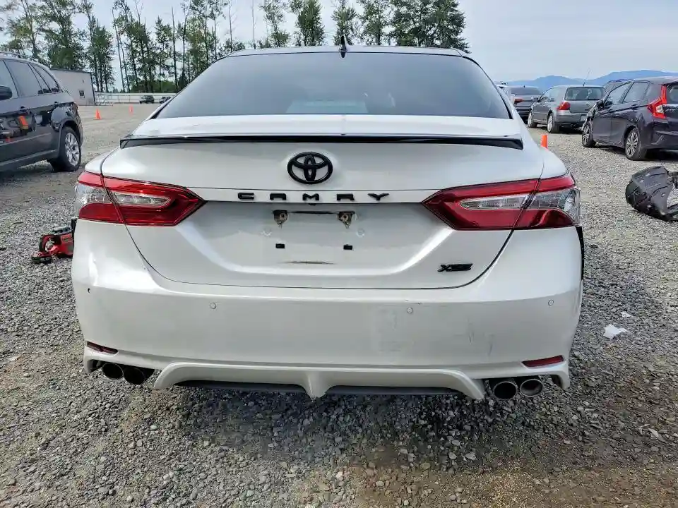 4T1B61HK0JU073183 2018 TOYOTA CAMRY-5