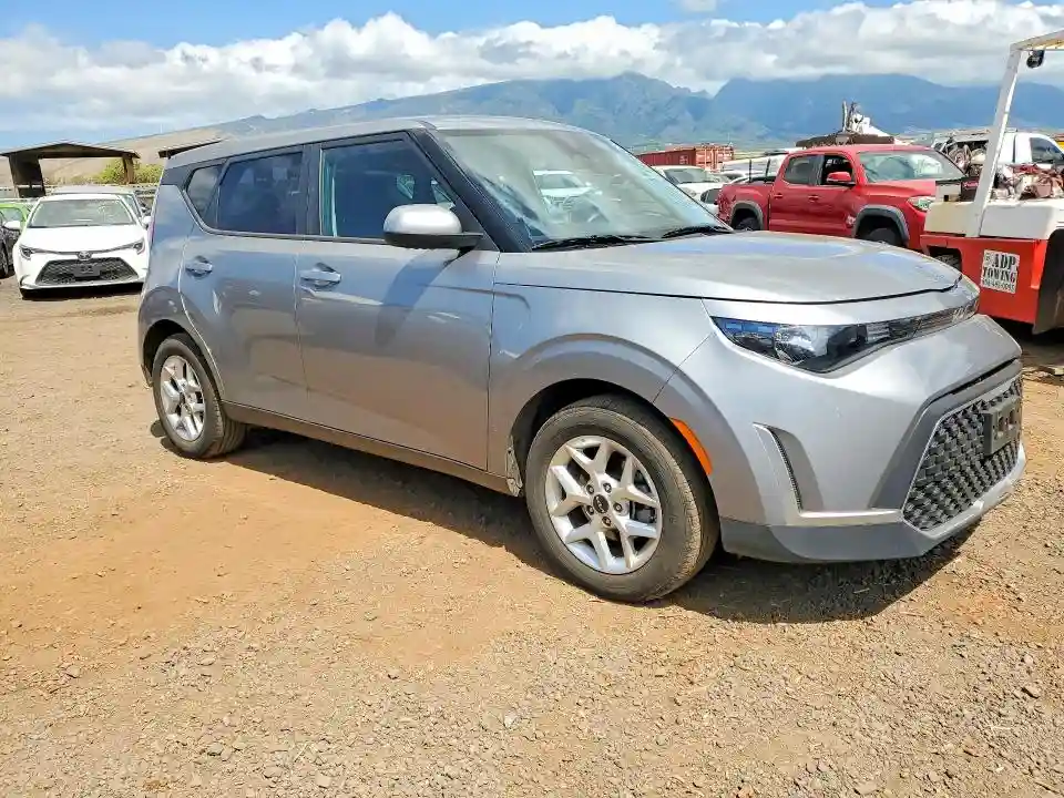 KNDJ23AU8S7939764 2025 KIA SOUL-3