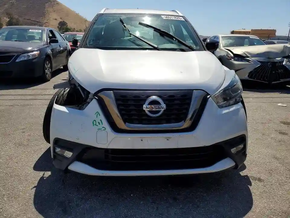 3N1CP5CU0KL499346 2019 NISSAN KICKS-4