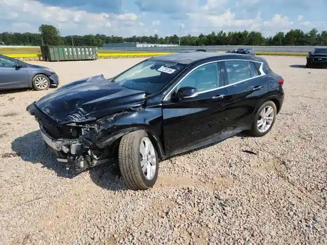 SJKCH5CPXJA044513 2018 INFINITI QX30 LUXUR-0