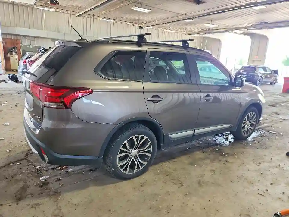 JA4AD3A30GZ015763 2016 MITSUBISHI OUTLANDER-2